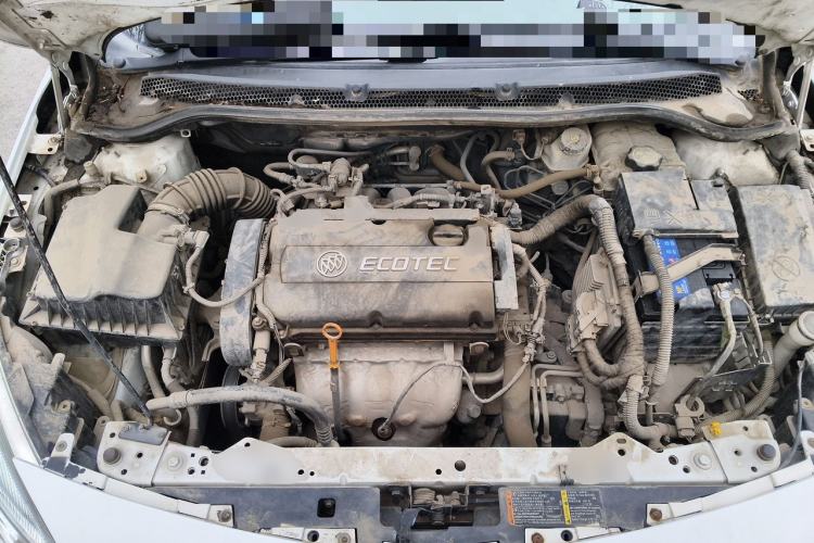 Used Buick GT 2012 XT 1.6L Automatic Fashion Edition Engine Bay