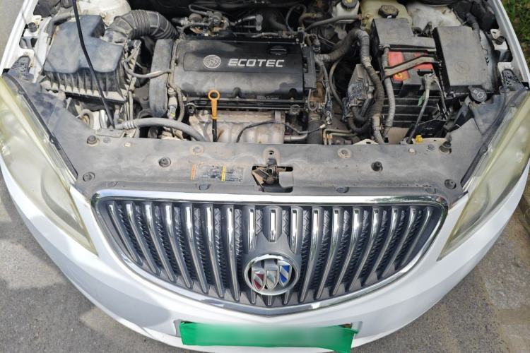 Used Buick GT 2012 GT 1.6L Automatic Fashion Edition Engine Bay