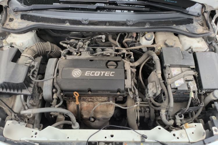 Used Buick GT 2012 XT 1.6L Automatic Comfort Edition Engine Bay