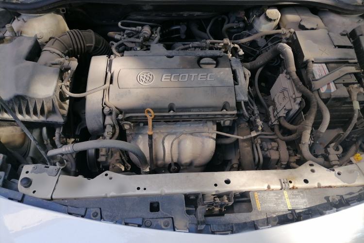 Used Buick GT 2012 XT 1.6L Automatic Fashion Edition Engine Bay
