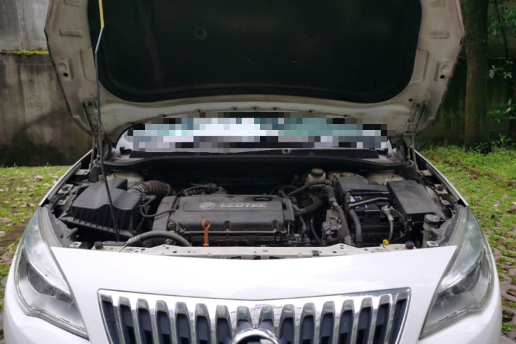 Used Buick GT 2012 XT 1.6L Automatic Fashion Edition Engine Bay