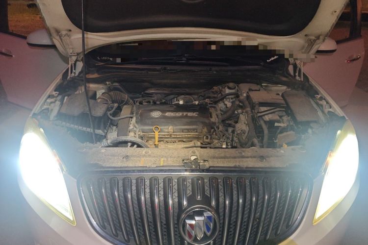 Used Buick GT 2012 GT 1.6L Manual Entry-Level Model Engine Bay