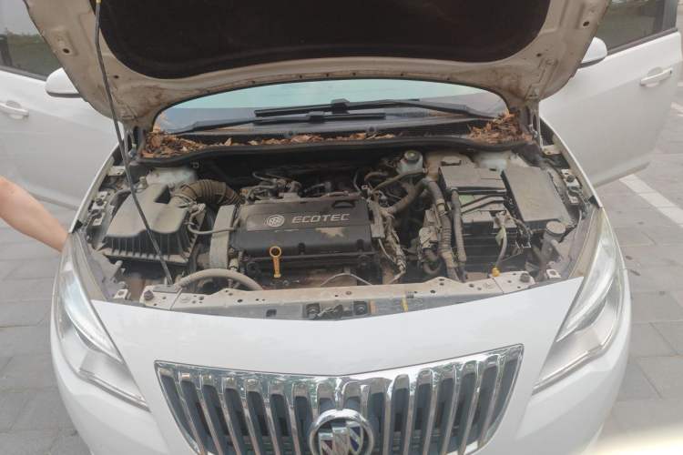 Used Buick GT 2012 XT 1.6L Manual Comfort Edition Engine Bay