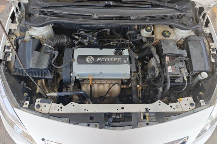 Used Buick GT 2012 XT 1.6L Automatic Fashion Edition Engine Bay