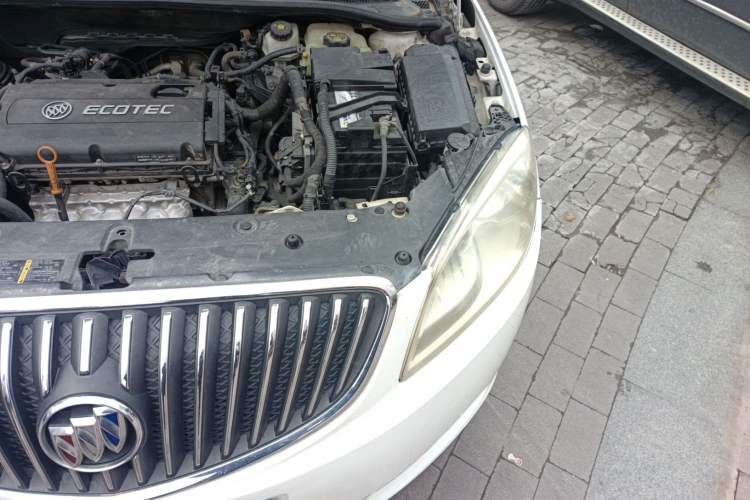 Used Buick GT 2012 GT 1.6L Automatic Fashion Edition Engine Bay Left