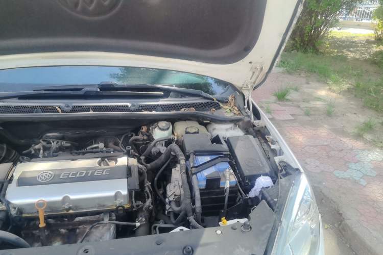 Used Buick GT 2012 GT 1.8L Automatic Fashionable Leather Edition Engine Bay Left