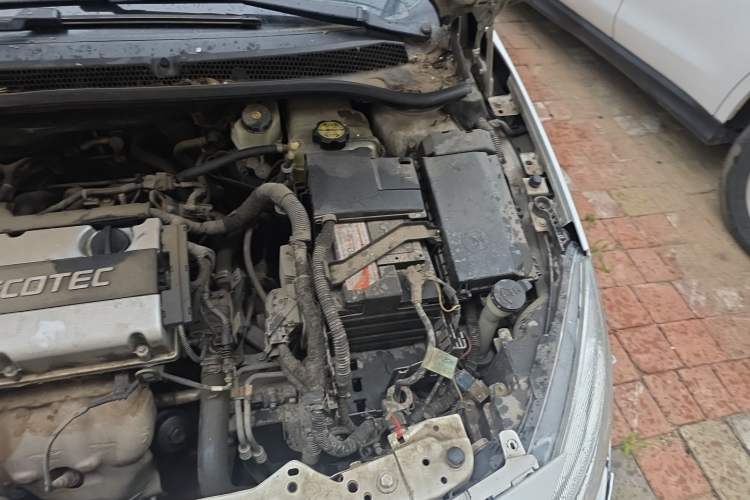 Used Buick GT 2012 XT 1.6L Automatic Fashion Edition Engine Bay Left