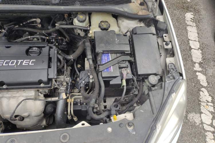 Used Buick GT 2012 GT 1.6L Automatic Fashion Edition Engine Bay Left