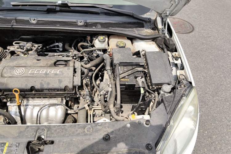Used Buick GT 2012 GT 1.6L Automatic Comfort Edition Engine Bay Left