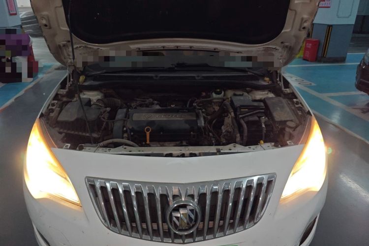 Used Buick GT 2012 XT 1.6L Automatic Comfort Edition Engine Bay