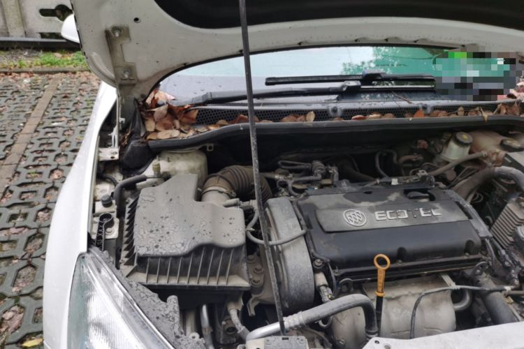 Used Buick GT 2012 XT 1.6L Automatic Fashion Edition Engine Bay Right