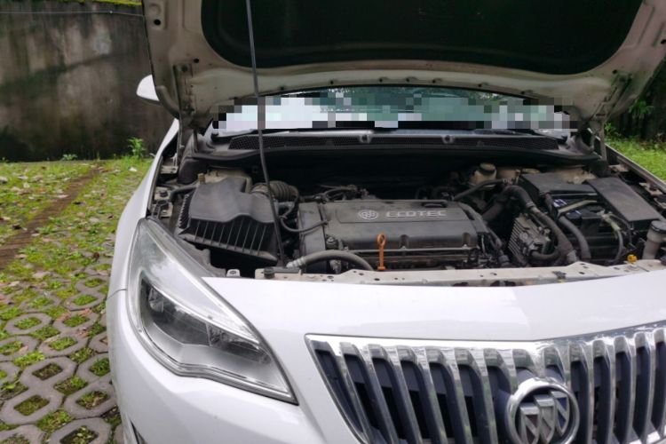 Used Buick GT 2012 XT 1.6L Automatic Fashion Edition Engine Bay Right
