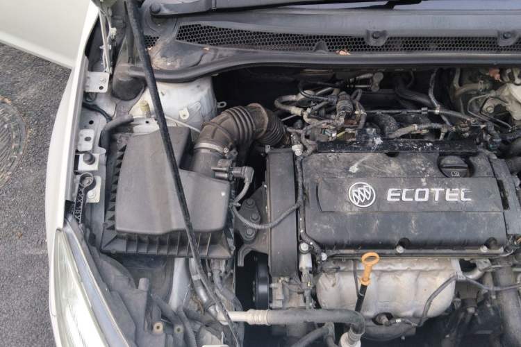 Used Buick GT 2012 XT 1.6L Automatic Fashion Edition Engine Bay Right