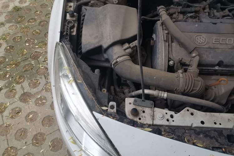 Used Buick GT 2012 XT 1.6T Fashion Sport Edition Engine Bay Right
