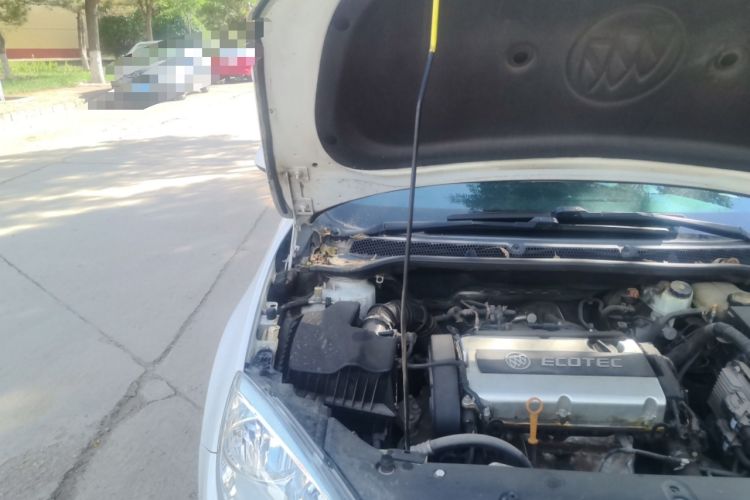 Used Buick GT 2012 GT 1.8L Automatic Fashionable Leather Edition Engine Bay Right