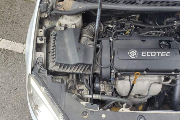 Used Buick GT 2012 GT 1.6L Automatic Fashion Edition Engine Bay Right