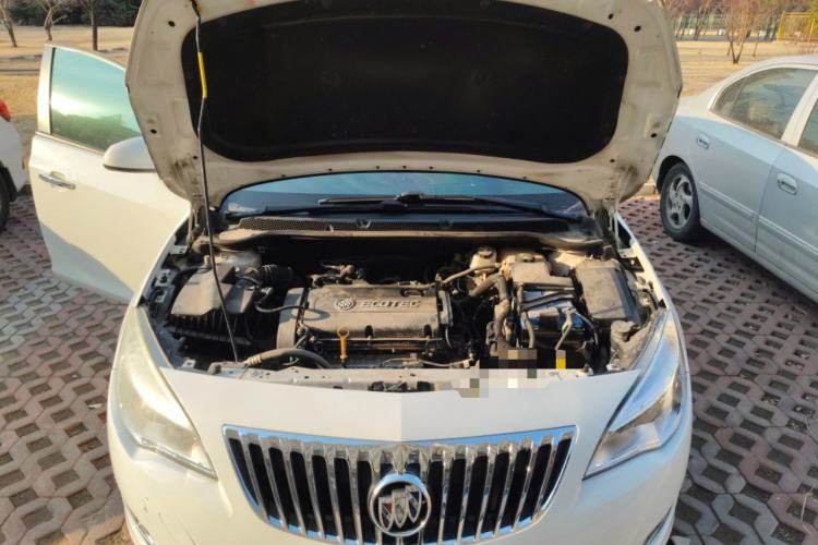 Used Buick GT 2012 XT 1.6L Automatic Fashion Edition Engine Bay