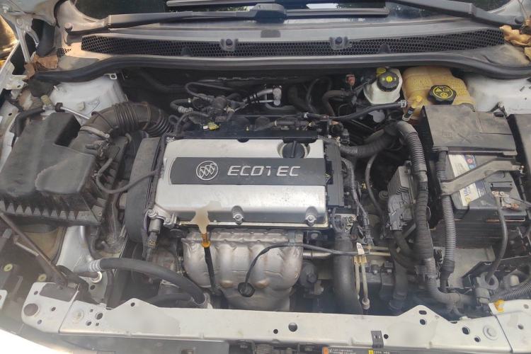Used Buick GT 2012 XT 1.6L Automatic Fashion Edition Engine Bay