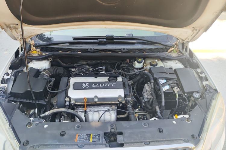 Used Buick GT 2012 GT 1.6L Automatic Fashion Edition Engine Bay