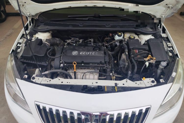 Used Buick GT 2012 XT 1.6L Automatic Fashion Edition Engine Bay