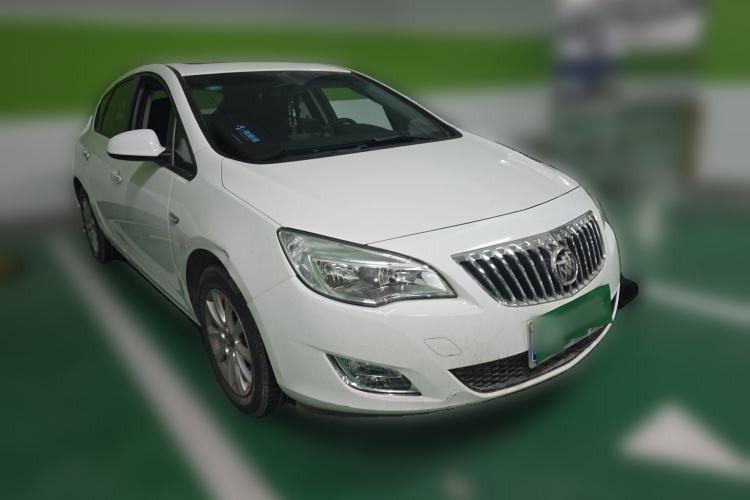 Used Buick GT 2012 XT 1.6L Automatic Fashion Edition Exterior 2