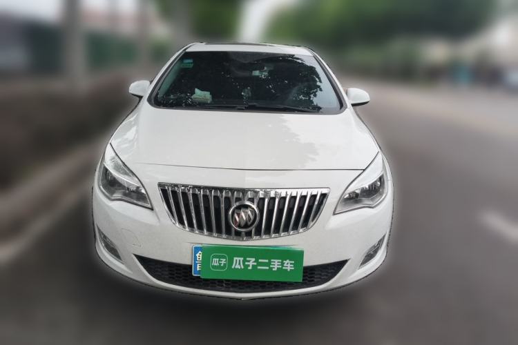 Used Buick GT 2012 XT 1.6L Automatic Fashion Edition Front