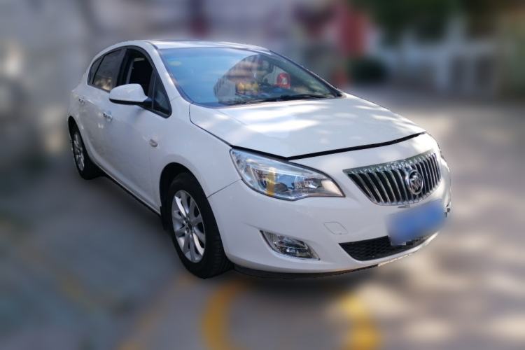 Used Buick GT 2012 XT 1.6L Automatic Fashion Edition Front Right 45 Deg