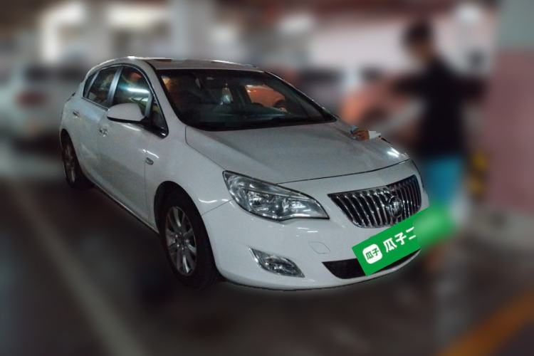 Used Buick GT 2012 XT 1.6L Automatic Fashion Edition Front Right 45 Deg