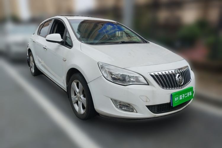 Used Buick GT 2012 XT 1.6T Fashion Sport Edition Front Right 45 Deg