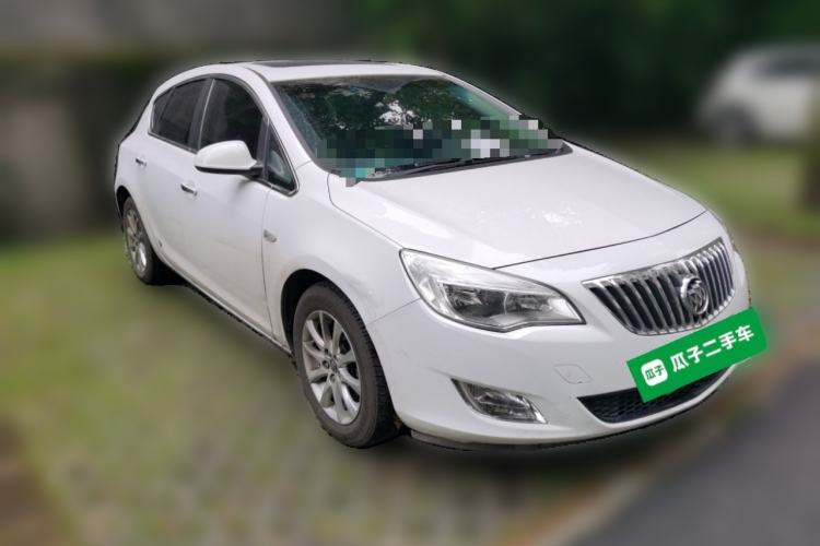 Used Buick GT 2012 XT 1.6L Automatic Fashion Edition Front Right 45 Deg