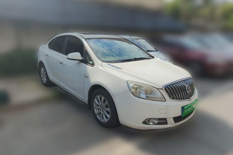 Used Buick GT 2012 GT 1.6L Automatic Fashion Edition Front Right 45 Deg
