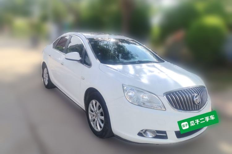 Used Buick GT 2012 GT 1.8L Automatic Fashionable Leather Edition Front Right 45 Deg