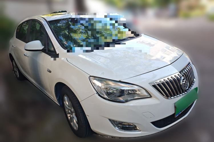 Used Buick GT 2012 XT 1.6L Automatic Fashion Edition Front Right 45 Deg