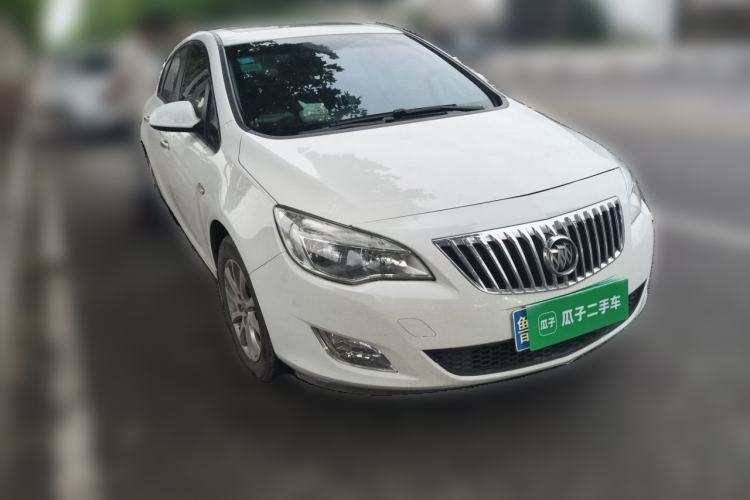 Used Buick GT 2012 XT 1.6L Automatic Fashion Edition Front Right 45 Deg