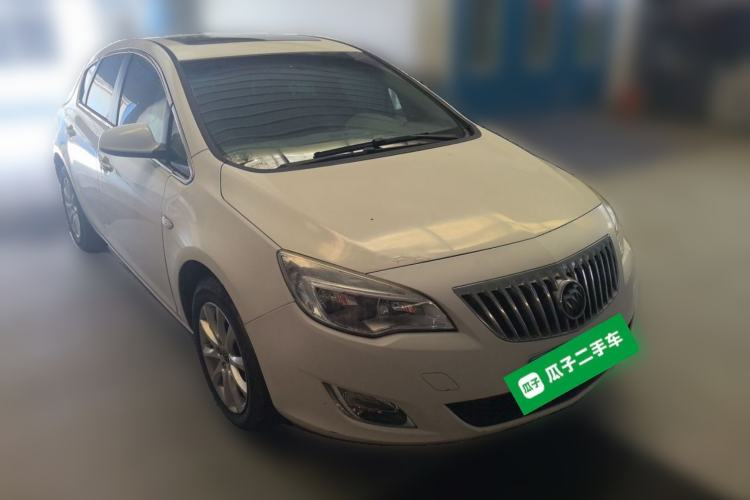Used Buick GT 2012 XT 1.6L Automatic Fashion Edition Front Right 45 Deg