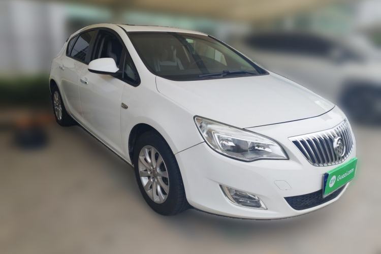 Used Buick GT 2012 XT 1.6L Automatic Fashion Edition Front Right 45 Deg