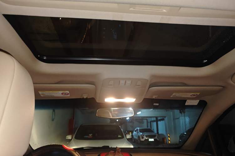 Used Buick GT 2012 GT 1.6L Automatic Fashion Edition Headliner