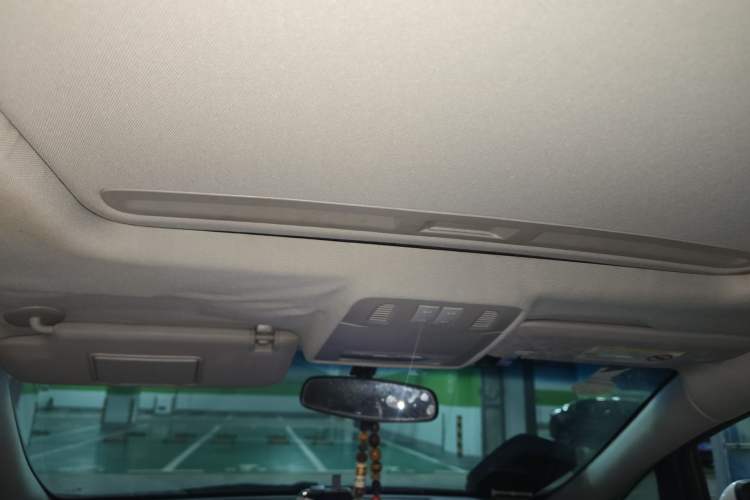 Used Buick GT 2012 XT 1.6L Automatic Fashion Edition Headliner