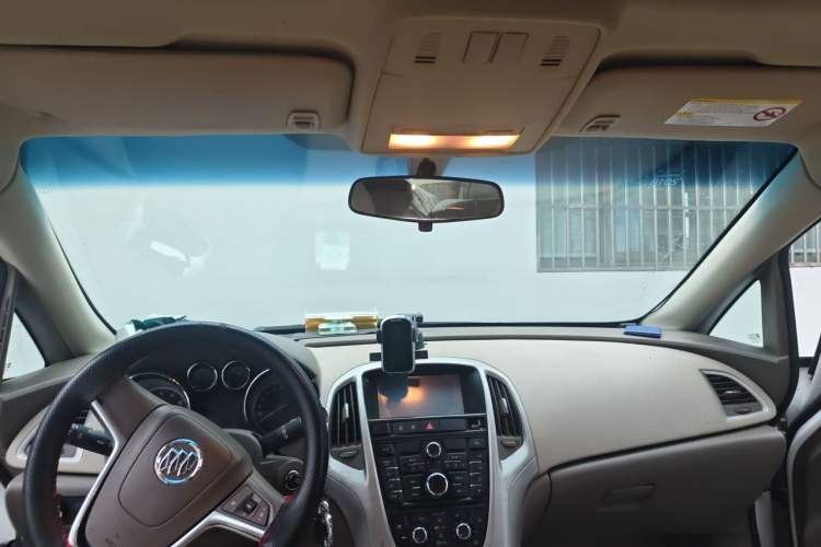 Used Buick GT 2012 GT 1.6L Automatic Fashion Edition Headliner