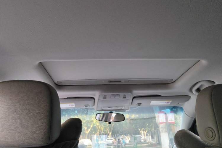 Used Buick GT 2012 XT 1.6L Automatic Fashion Edition Headliner