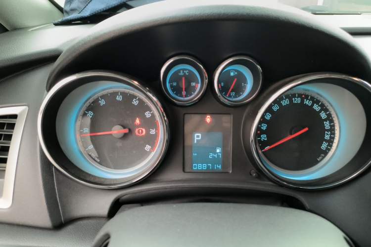 Used Buick GT 2012 XT 1.6L Automatic Comfort Edition Instrument Cluster