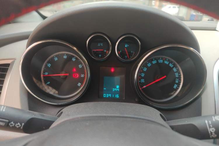 Used Buick GT 2012 XT 1.6L Manual Comfort Edition Instrument Cluster