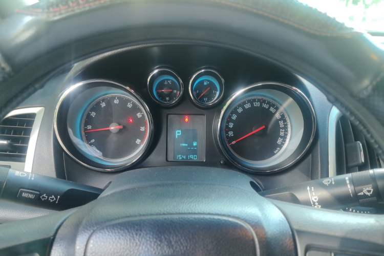 Used Buick GT 2012 GT 1.8L Automatic Fashionable Leather Edition Instrument Cluster