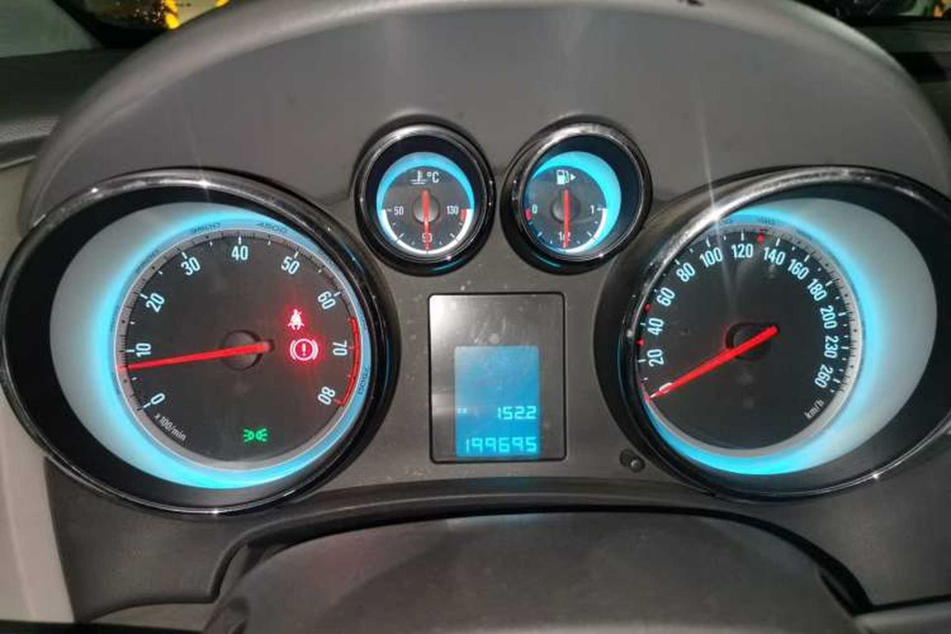Used Buick GT 2012 XT 1.6L Manual Entry-Level Model Instrument Cluster