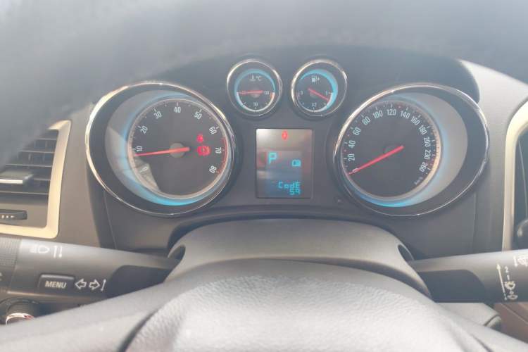 Used Buick GT 2012 XT 1.6L Automatic Fashion Edition Instrument Cluster