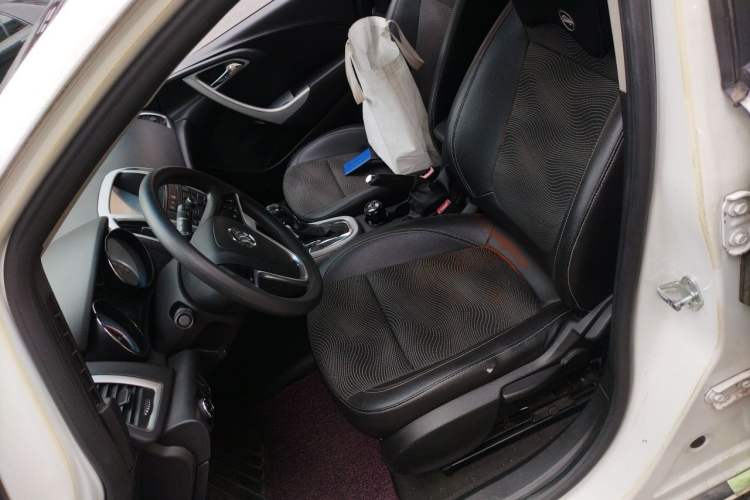 Used Buick GT 2012 XT 1.6T Fashion Sport Edition Left Front Seat