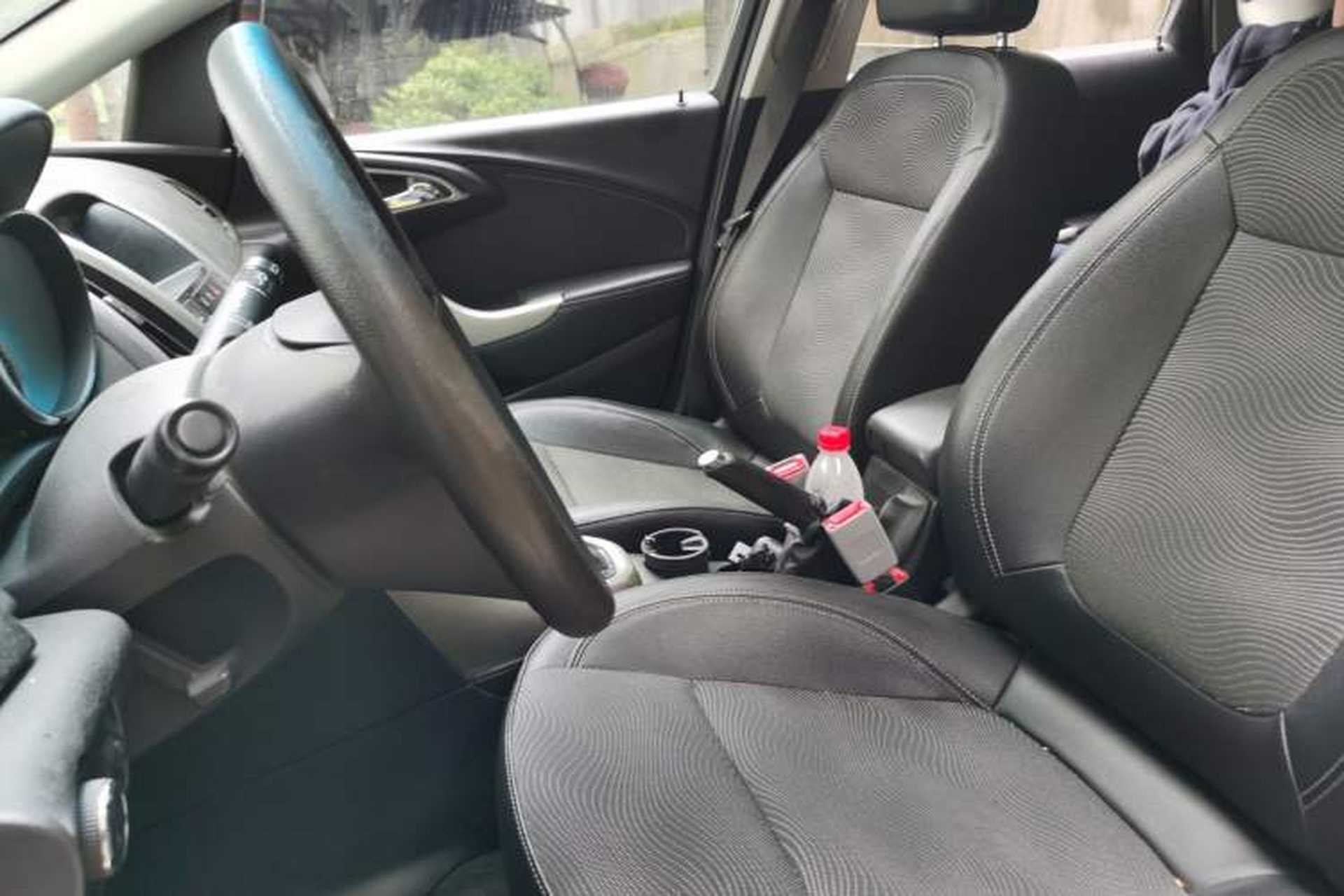 Used Buick GT 2012 XT 1.6L Automatic Fashion Edition Left Front Seat