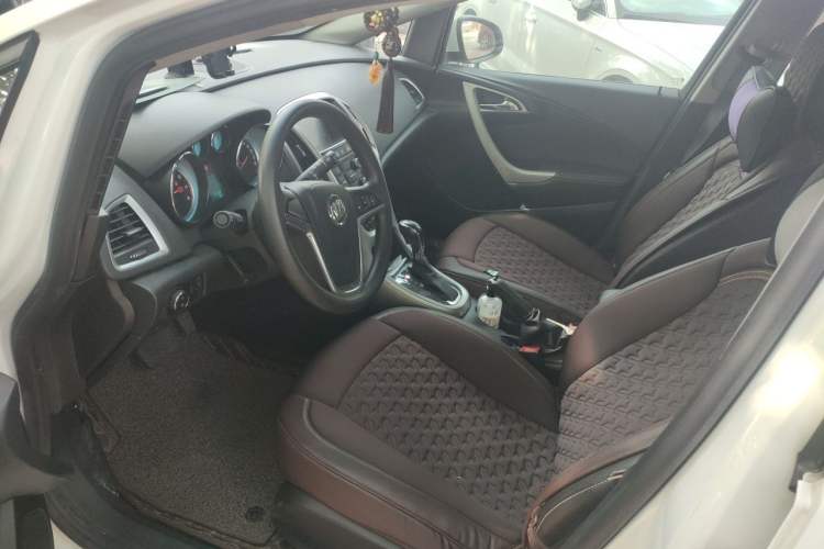 Used Buick GT 2012 XT 1.6T Fashion Sport Edition Left Front Seat
