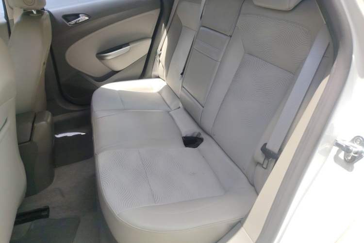 Used Buick GT 2012 XT 1.6L Automatic Fashion Edition Left Rear Seat
