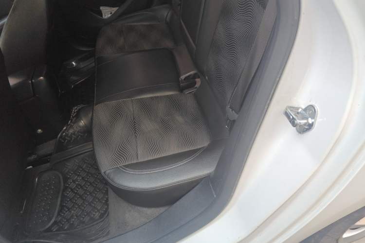 Used Buick GT 2012 XT 1.6L Automatic Fashion Edition Left Rear Seat